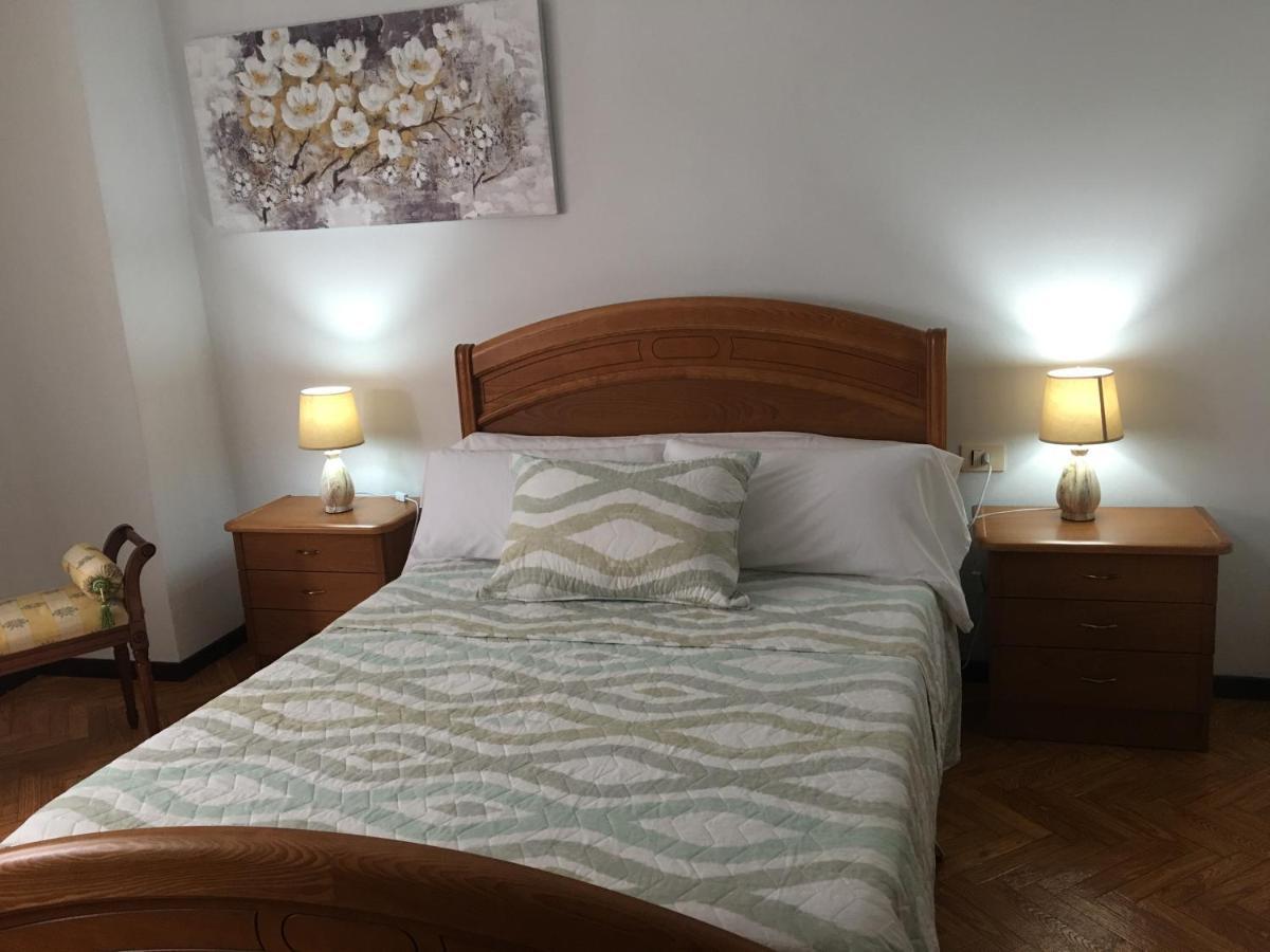 Apartamentos Playa De La Concha O O Porto de Espasante Extérieur photo